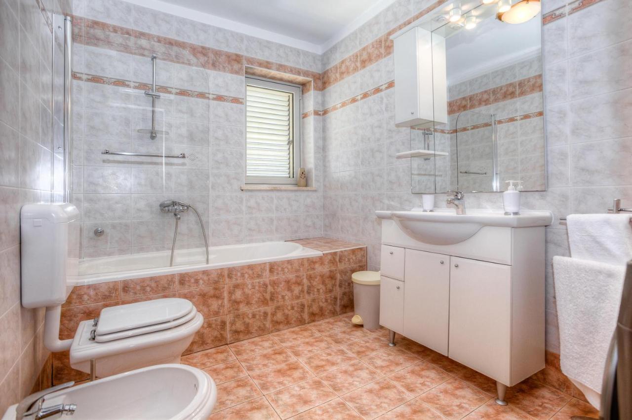Ferienwohnung Diconi Pula Exterior foto